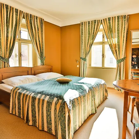 U Schnellu Hotel