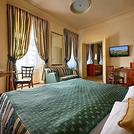 U Schnellu Hotell